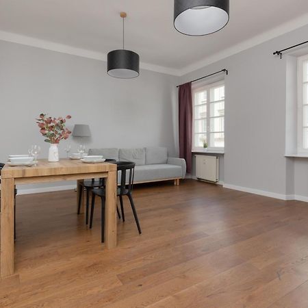 City Center Aparthotel Chmielna By Noclegi Renters Varşova Dış mekan fotoğraf