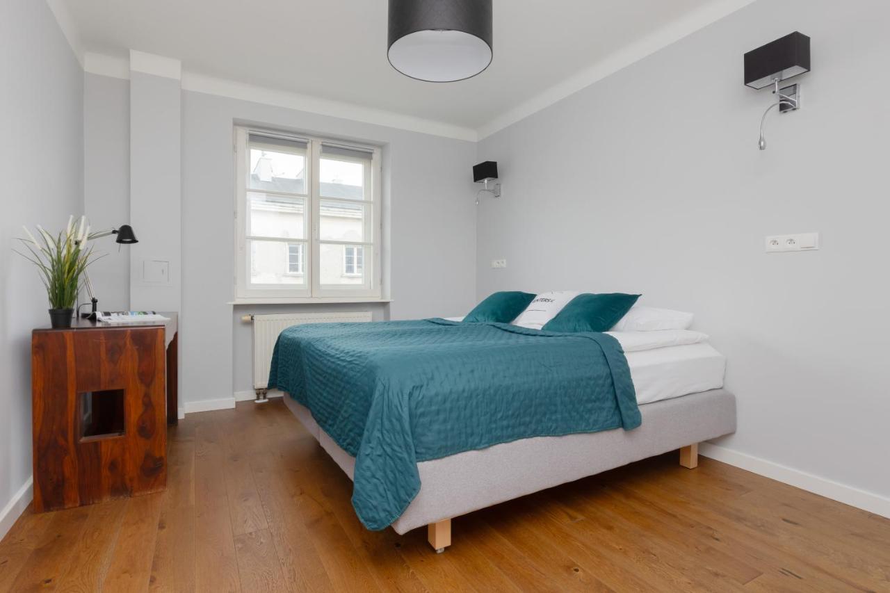 City Center Aparthotel Chmielna By Noclegi Renters Varşova Dış mekan fotoğraf