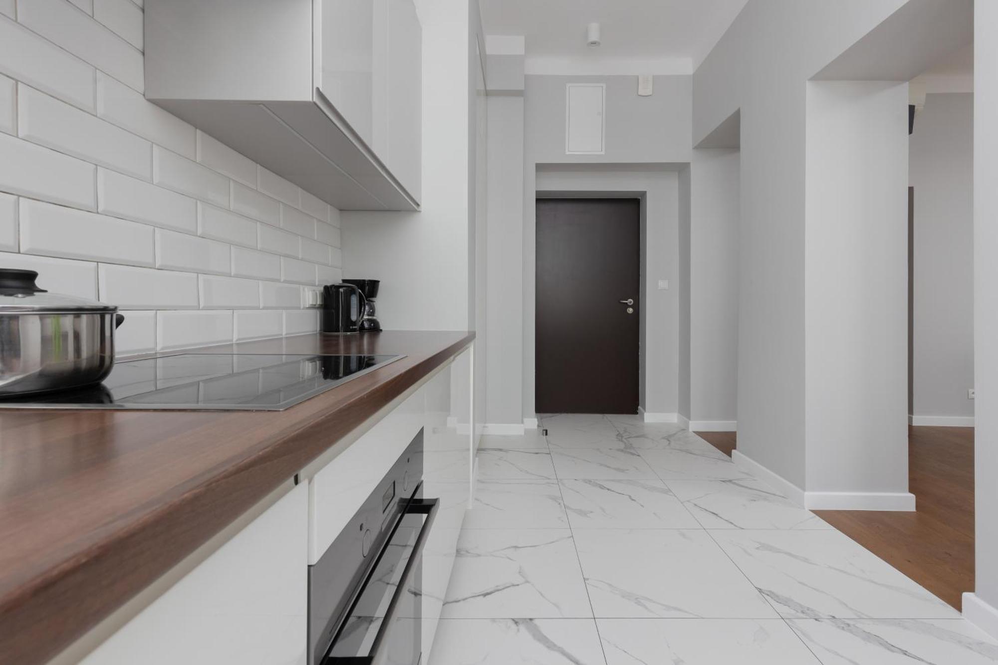 City Center Aparthotel Chmielna By Noclegi Renters Varşova Dış mekan fotoğraf